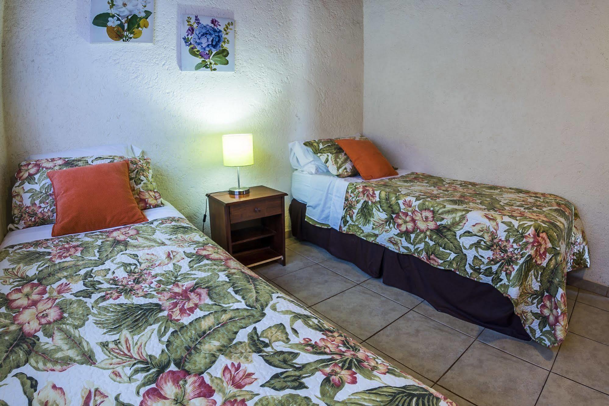 Marae - Cabanas Premium Hanga Roa Exterior foto